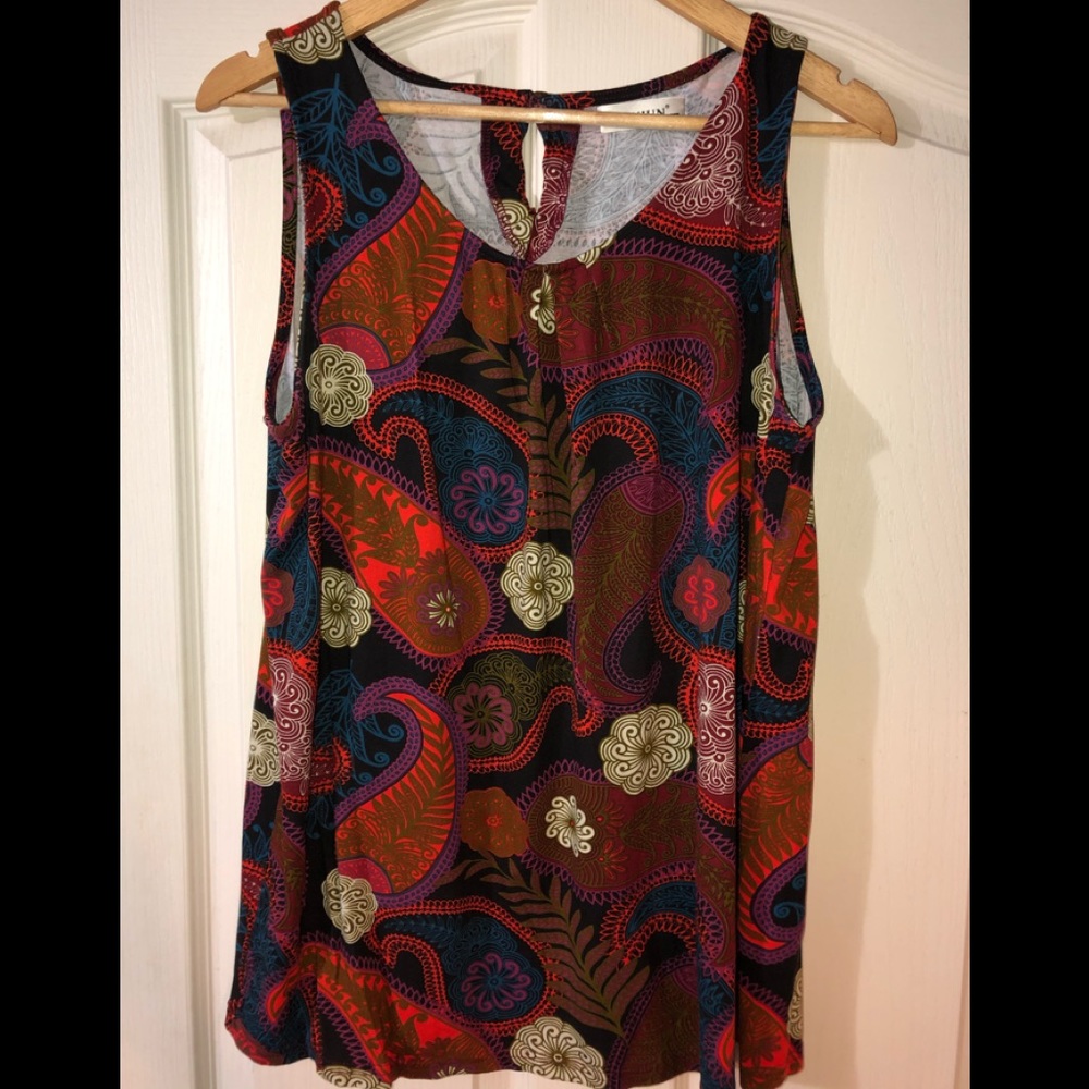 Sleeveless blouse perfect for summer outings